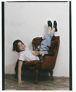 「韓国のバンド SE SO NEON、初のフルアルバム『NOW』8/15リリース」