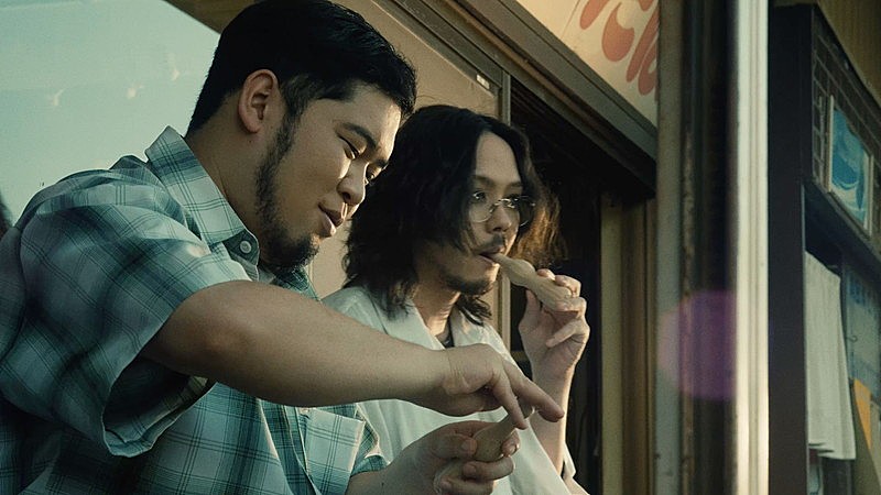 「『TOOBOE×松井ケムリ（令和ロマン）「あなたはかいぶつ」 Short MV』」3枚目/5