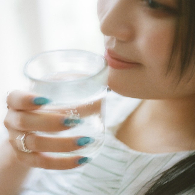 「「大好きで大嫌い / しゃるうぃーだんす」ジャケット写真」2枚目/3