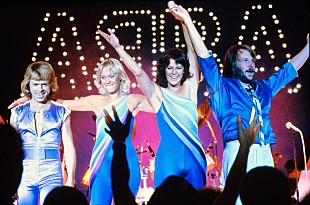 「ABBA、名曲「チキチータ」に迫るNHK特番が8/31放送」