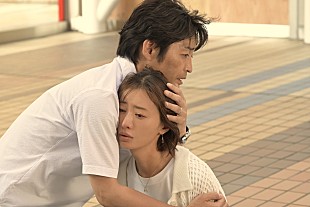 「「奪い愛、真夏」“真夏”松本まりかの元不倫相手に衝撃事実 「“時夢”安田顕が抱き寄せるシ－ンは泣いた」」