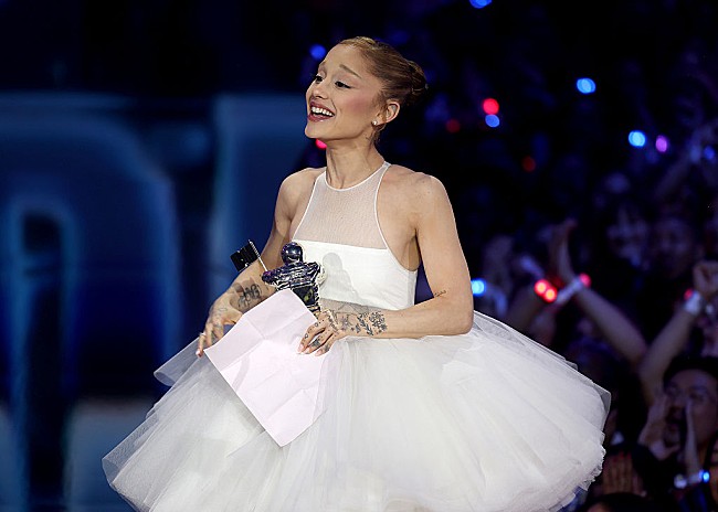 「【2025 MTV VMAs】全受賞リスト、アリアナ・グランデが＜年間最優秀ビデオ＞に輝く」1枚目/1