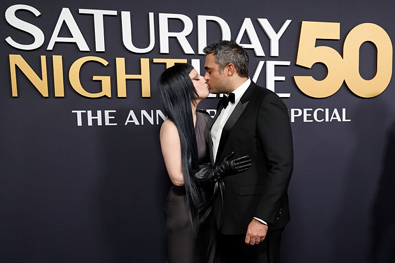 レディー・ガガ、婚約者マイケル・ポランスキーに“この世で最も幸運な女性”と感じさせてくれたことへの感謝を綴る 