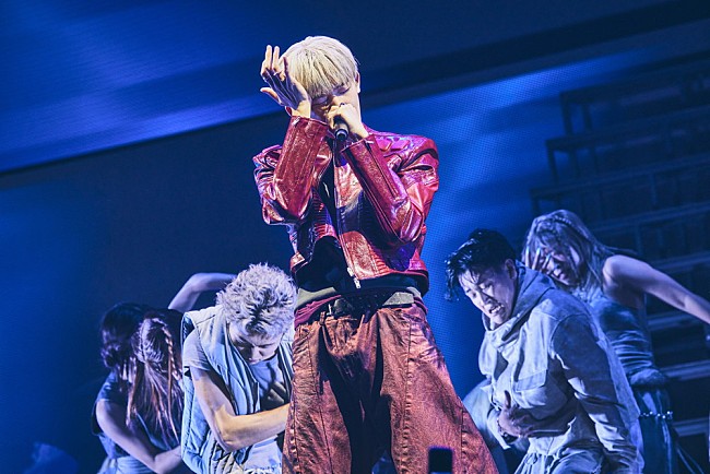 「＜ライブレポート＞NOA デビュー5周年ライブで覗かせた“本当の自分”の存在　光と闇が導くこれからの姿に注目」1枚目/17