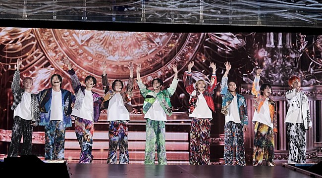 「超特急、ライブ＆ドキュメンタリー映画『超特急 The Movie RE:VE』より場面写真が解禁」1枚目/6