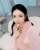 「MAYA（NiziU）が絵本『まっしろなちょうちょ』描き下ろし、本人によるお渡し会＆パネル展も」1枚目/3