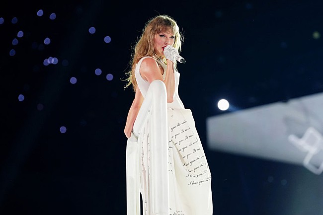 「テイラー・スウィフト、『ザ・ライフ・オブ・ア・ショーガール』への批判に言及「自分が何を作ったのかを理解している」」1枚目/1