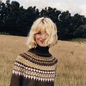 「メイジー・ピーターズ 、2年ぶりの新曲「You You You」＆「Audrey Hepburn」同時リリース」1枚目/2