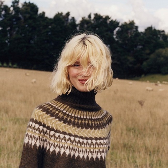 「メイジー・ピーターズ 、2年ぶりの新曲「You You You」＆「Audrey Hepburn」同時リリース」1枚目/2