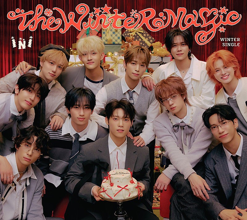 「INI、ホリデームード漂う新ビジュアル公開 南海電鉄「特急ラピート」とコラボ」1枚目/4