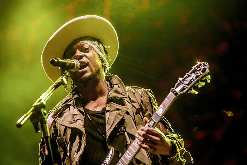 「ディアンジェロが51歳で死去、タイラー・ザ・クリエイター/ドージャ・キャット/DJプレミアらが追悼「本物のソウルの声であり、インスピレーション」」1枚目/1