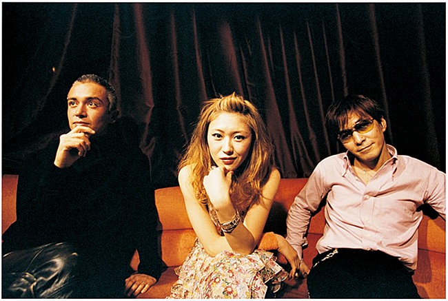 「globe、廃盤となった8cmシングルを限定BOXで復刻　応募特典だった“幻のCD”も」1枚目/3