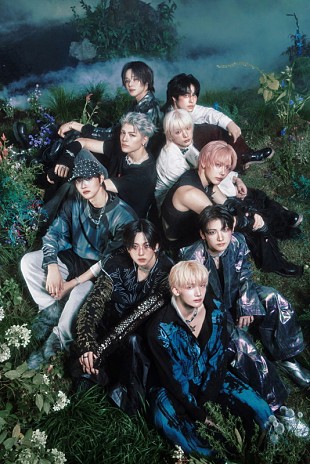 「&amp;TEAM、韓国デビュー作品のコンセプト「ROAR ver.」で“Wolf DNA”を神秘的に表現」