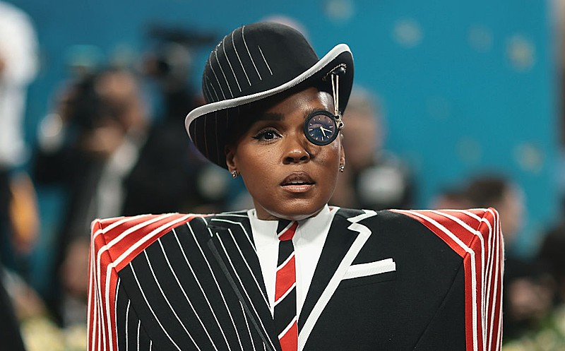 ジャネール・モネイ、1970年代にタイムトラベルしてデヴィッド・ボウイのライブを観たと語る「信じられないほど素晴らしかった」