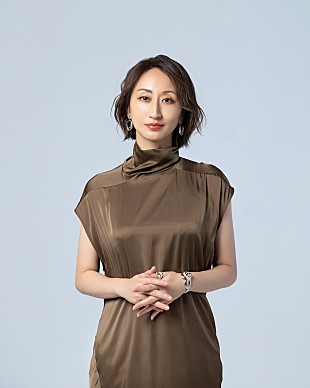 「Ms.OOJA、デビュー15周年へ向け新ビジュアル公開＆来年春演歌カバーAL発売決定」