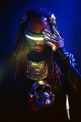 「サンダーキャット、米TV番組でレミ・ウルフとコラボ曲「Children of the Baked Potato」披露」