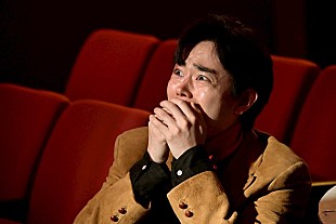 「「もしもこの世が舞台なら、楽屋はどこにあるのだろう」「初日舞台をいっさい見せないところにかえって想像力が働く」「演劇には映画やドラマにはない面白さがあるね」」