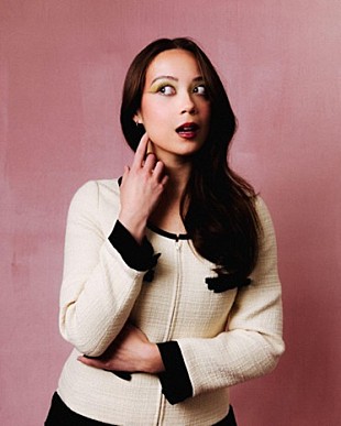 「レイヴェイ、「Santa Claus is Comin&#039; to Town」をカバー」