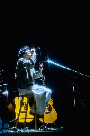 「石崎ひゅーい、全国ツアー初日にニューアルバム発売を発表」