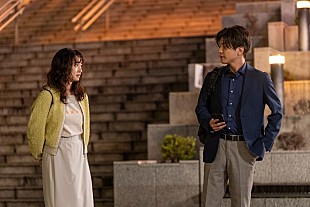 「映画『金髪』、岩田剛典扮する教師の“おじさん言動シーン”動画解禁　恋人役の門脇麦の新場面写真も」