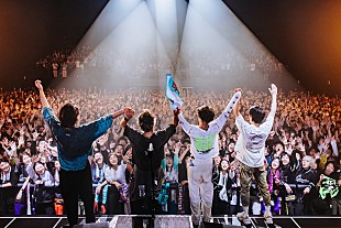 「THE ORAL CIGARETTES、盟友集った対バンツアー完走　SiMと狂宴したファイナル公演のオフィシャルレポート到着」