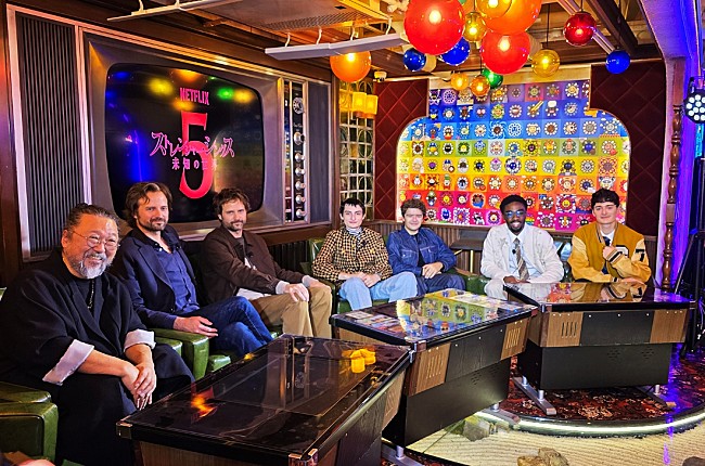 「＜レポート＞“最後の冒険”へ──来日中の『ストレンジャー・シングス』キャストが語る“過去最高”新シーズンの見どころ」1枚目/2