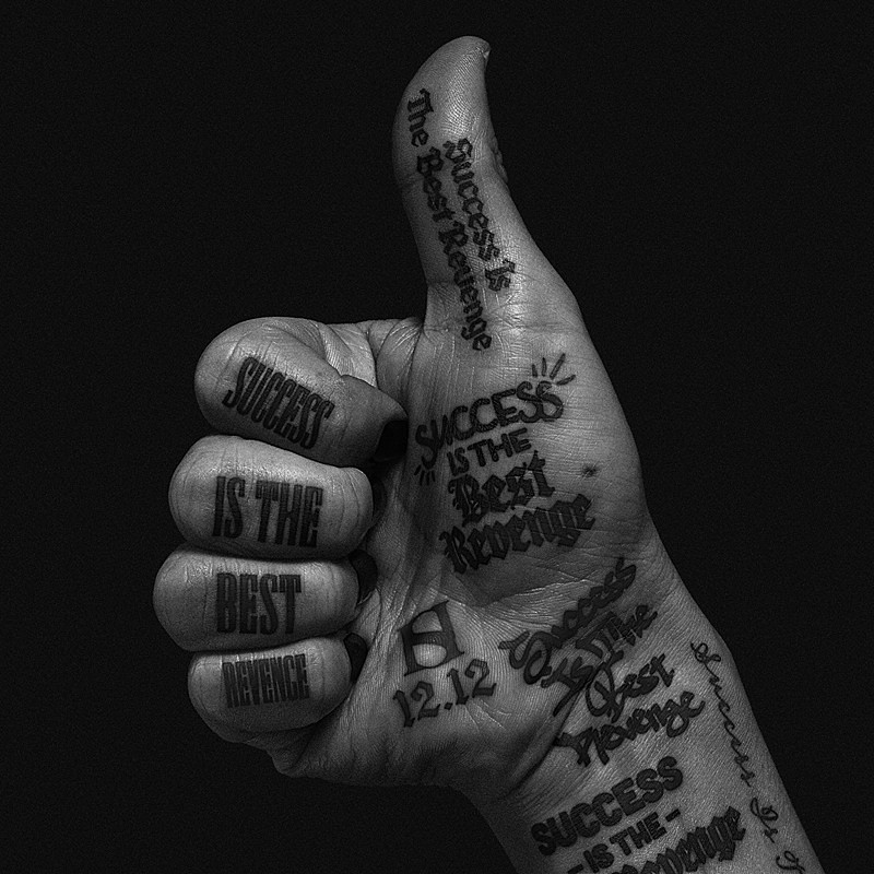 「SKY-HI、3年ぶりニューALを自身の誕生日12/12に配信決定＆収録曲「The Best Revenge」のライブ映像公開」1枚目/2