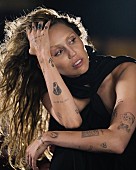 「マイリー・サイラス、映画『アバター：ファイヤー・アンド・アッシュ』エンドソング「Dream As One」MV公開」1枚目/2