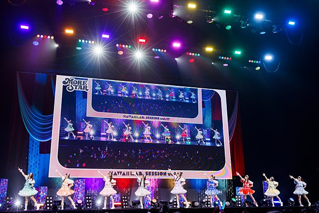 「MORE STAR」3枚目/8