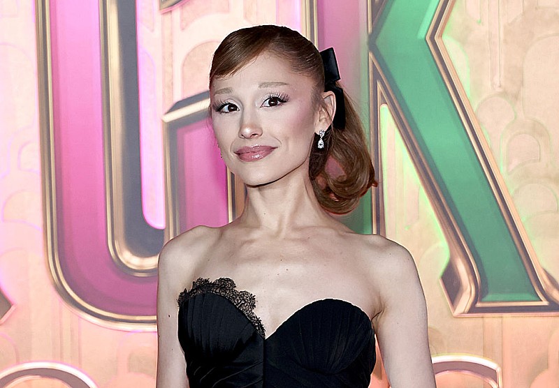 「アリアナ・グランデ、映画『ホーム・アローン』過激パロディで血みどろのケヴィン役に」1枚目/1