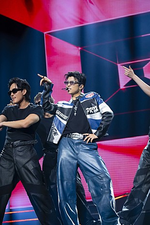 「＜ライブレポート＞日本ソロデビュー10周年を迎えた2PMウヨン、左右ステージで示した楽曲の多様性　神戸コンサート最終日」