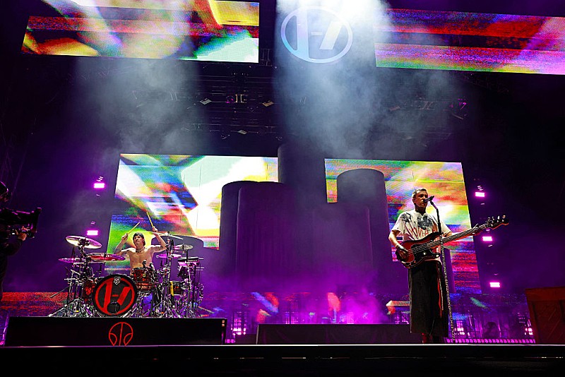 「トゥエンティ・ワン・パイロッツ、IMAXコンサート映画『More Than We Ever Imagined』公開へ」1枚目/1