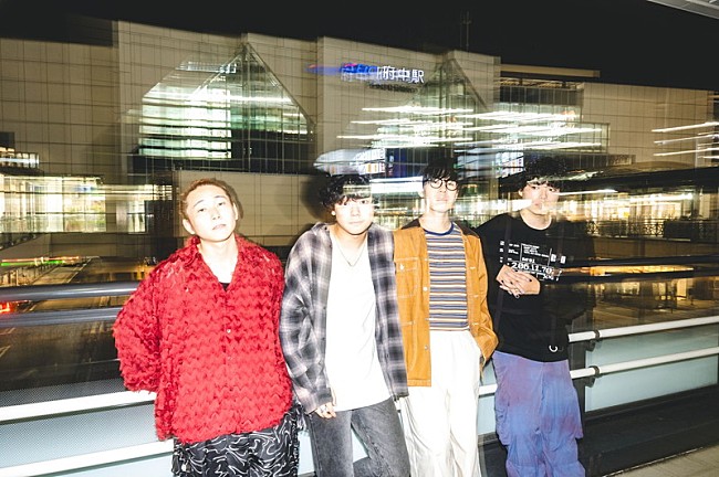 「kobore、魔法のように華やかでカラフルな世界へ導く「Magic」MV公開」1枚目/2