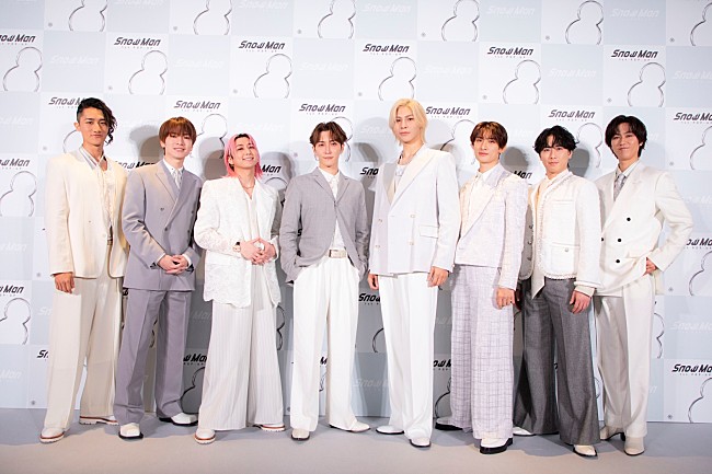 「＜レポート＞Snow Manが六本木ヒルズでポップアップファイナルへ　勢いを保ち“シームレス”に6周年突入」1枚目/12