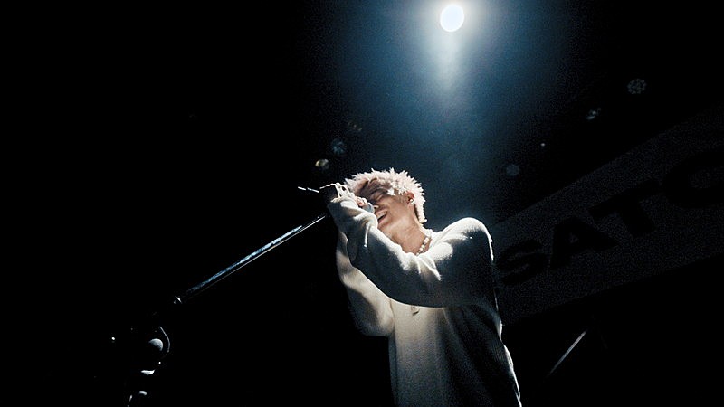 「SATOH「愛し合うとして」ライブ映像が公開、テレビ朝日『EIGHT-JAM』いしわたり淳治の「マイベスト10曲」2位」1枚目/4