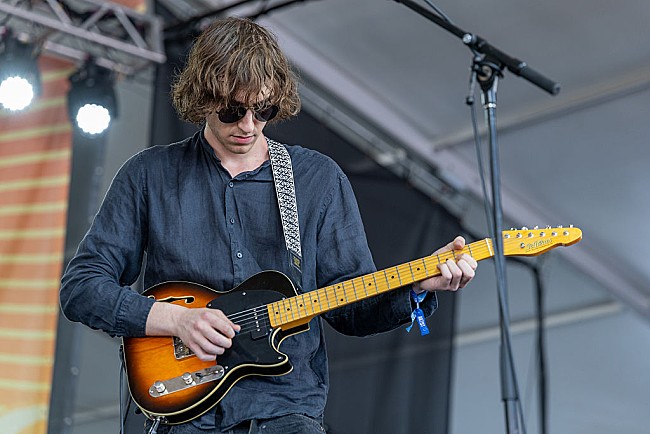 「ギース、米TV番組『SNL』で2曲披露　ホストはテヤナ・テイラー」1枚目/1