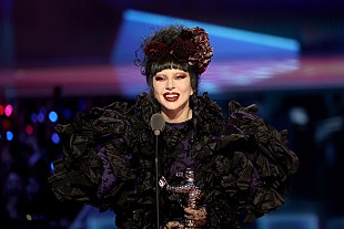 「レディー・ガガ、名曲「Won’t You Be My Neighbor?」のパワフルなカバー映像公開」