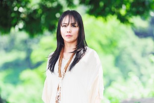 「元ちとせ、デビュー25周年に東阪ビルボードライブツアー開催＆ラトビアのバンドとコラボ楽曲配信」