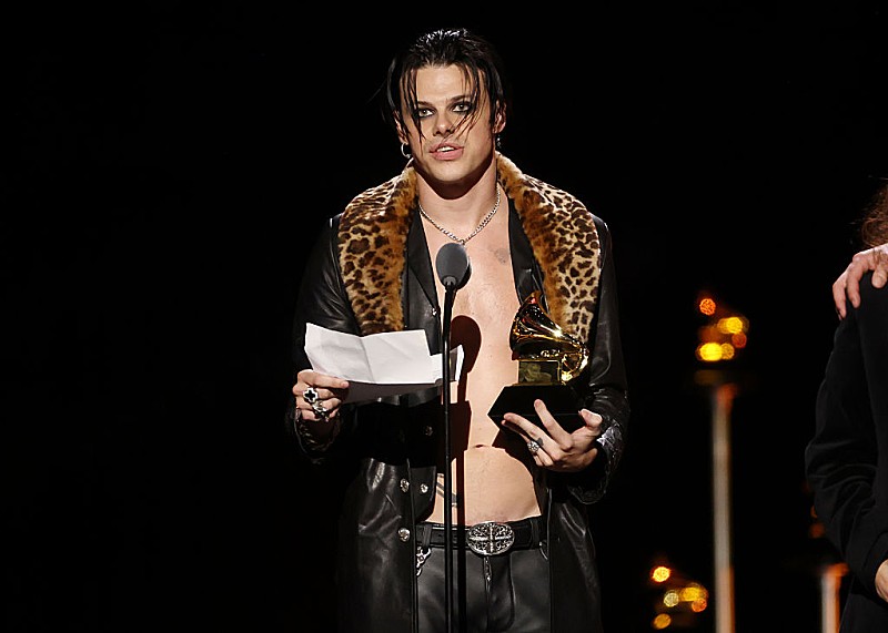 「ヤングブラッド、「Zombie」で初の米ビルボード“Alternative Airplay”チャート首位を獲得」1枚目/1