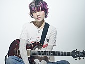 「＜わたしたちと音楽 Vol.72＞メイ・シモネスが語る、ハードなツアーで心身バランスを保つための秘訣」1枚目/1