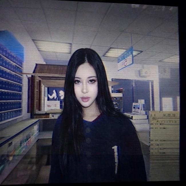 「Liza 配信シングル「夜勤事件」」2枚目/4