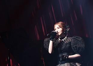 「＜ライブレポート＞鬼頭明里、初アコースティック編成で挑んだビルボードライブ公演」