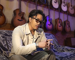 「KAZ（GENERATIONS・数原龍友）、新ビジュアル＆ニューアルバム『LIFE GOES ON』ジャケットなど公開」