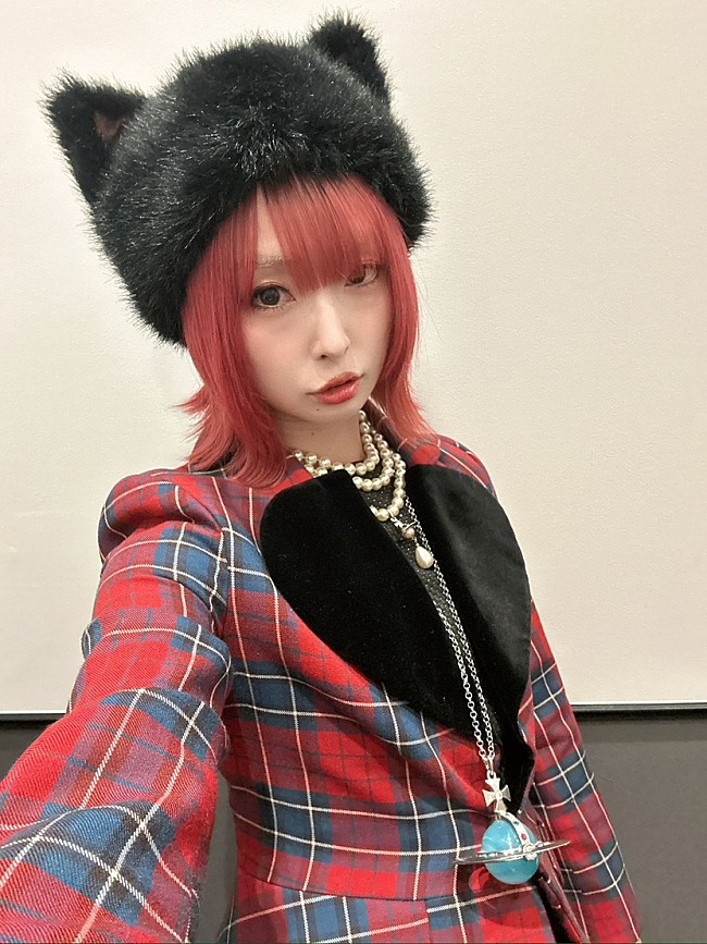 「【泉茉里とアイドルを語る会～祝！15周年記念イベント】5/9開催決定！ ファンも交えて飲みながら語り合うコーナーも」1枚目/1