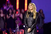 「【2026 iHeartRadioミュージック・アワード】マイリー・サイラス、＜イノベーター賞＞受賞」1枚目/1