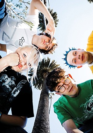 「サマソニ出演のサウス・アーケード、夏の到来を予感させる新曲「SUPERMAN」公開」