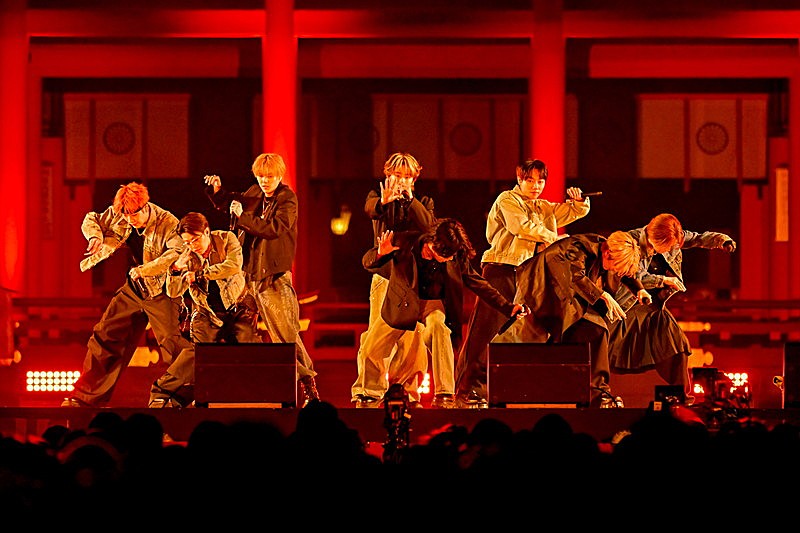 「MAZZELによる平安神宮奉納スペシャルライブ、配信に向けたトレーラー映像公開」1枚目/2
