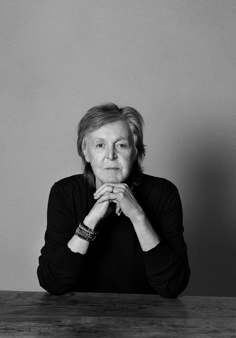 「ポール・マッカートニー、ニューAL『ダンジョン・レインの少年たち』コラージュ画像公開 個人アーカイブ未公開写真も使用」1枚目/2