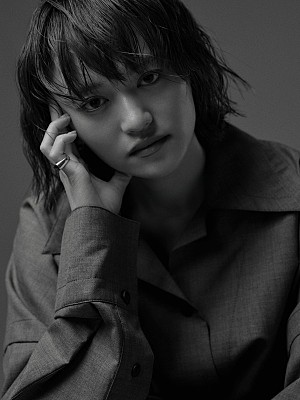 iri「iri、閉塞した時代を軽やかに泳いでいく新曲「Crunchy」配信リリース」