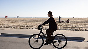 King & Prince「『King & Princeがまちあわせ in LA』エピソード6予告映像でサンタモニカへ、先行カット&裏話トーク映像も解禁」